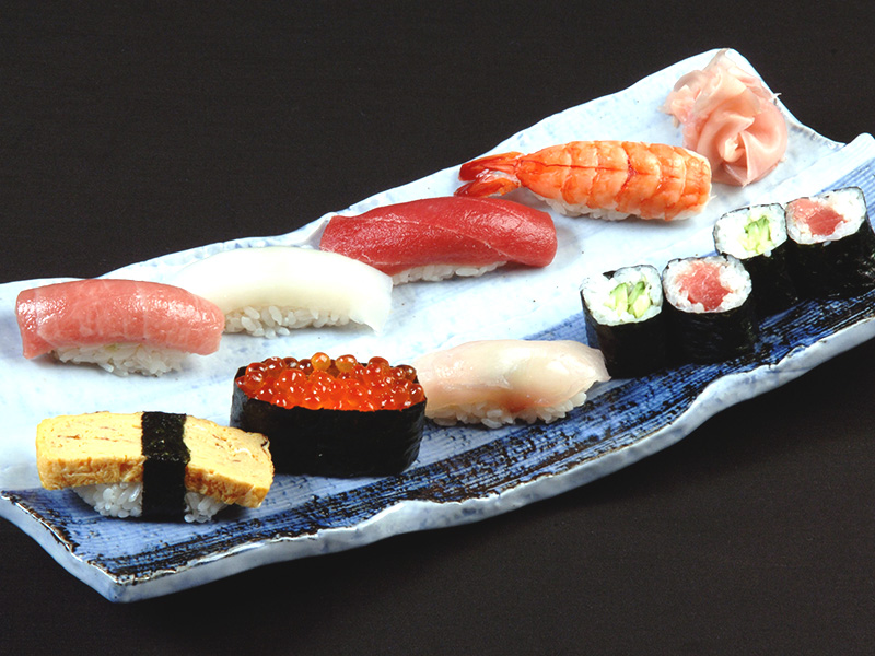 上寿司　2,200円（税込 2,420円）